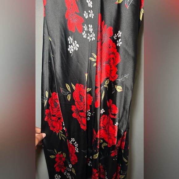 Lulus Romantic Black Floral Print Satin Cowl Neck Wedding Guest Maxi Dress M - Picture 12 of 16